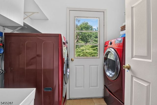 1114 Van Arsdale Dr, Branchburg Twp., NJ 08853