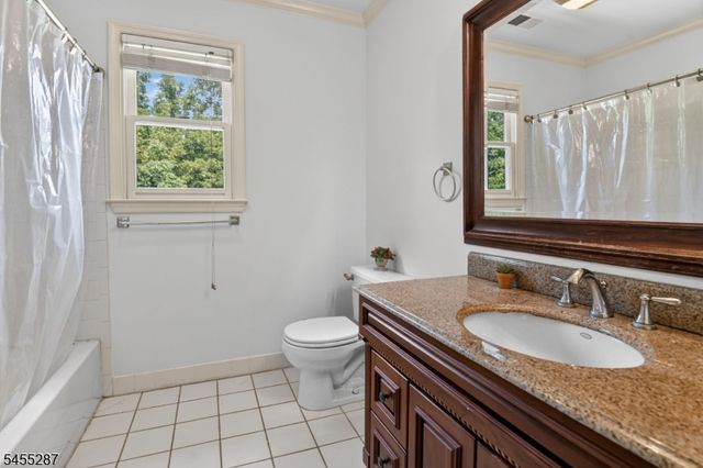 1114 Van Arsdale Dr, Branchburg Twp., NJ 08853
