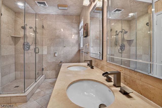 1114 Van Arsdale Dr, Branchburg Twp., NJ 08853