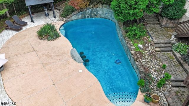 1114 Van Arsdale Dr, Branchburg Twp., NJ 08853