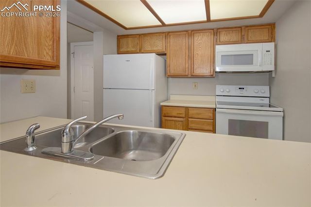 144 W Rockrimmon Boulevard 102, Colorado Springs, CO 80919