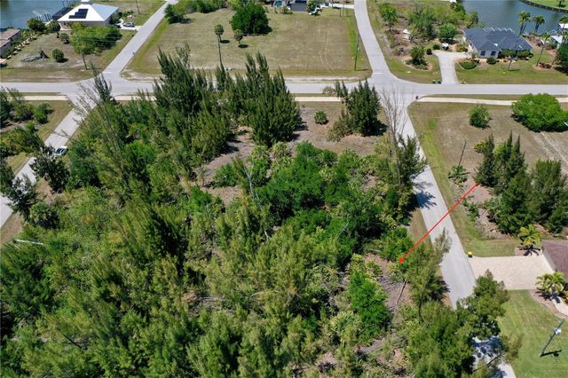 8401 ANTWERP CIRCLE, Port Charlotte, FL 33981