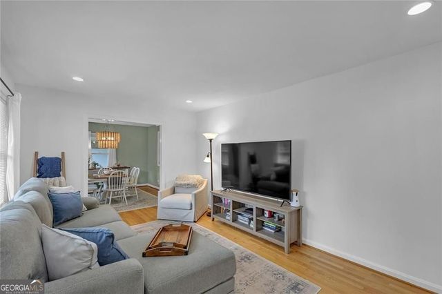 1095 Latham Road, Decatur, GA 30033