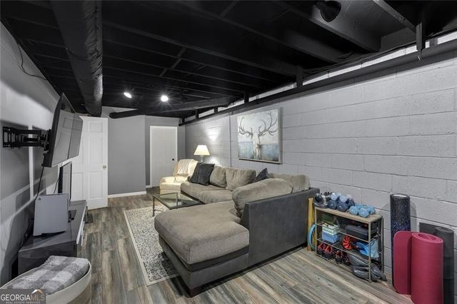 1095 Latham Road, Decatur, GA 30033