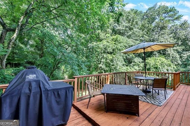 1095 Latham Road, Decatur, GA 30033
