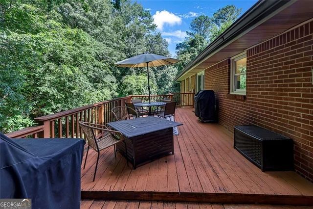 1095 Latham Road, Decatur, GA 30033