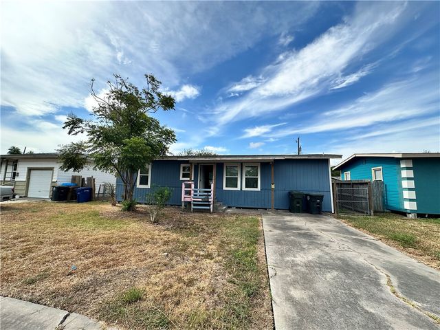 1725 Hickory Pl, Corpus Christi, TX 78416