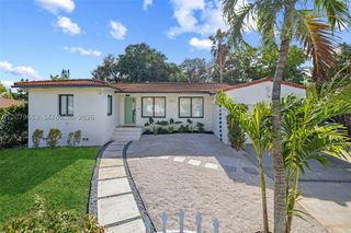 912 NE 82nd St, Miami, FL 33138