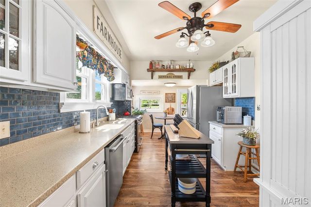 545 Richter Hill, Collinsville, IL 62234
