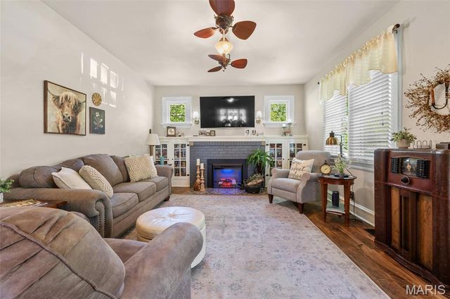 545 Richter Hill, Collinsville, IL 62234