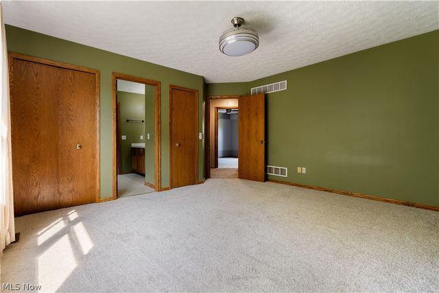 2124 Mount Pleasant Street NE, Canton, OH 44721