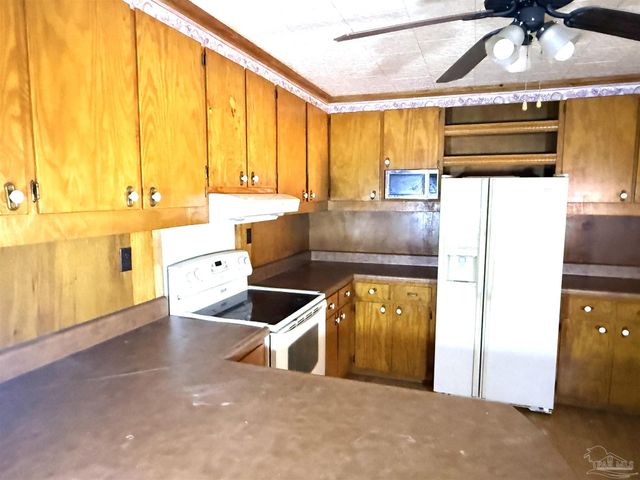 773 Mcbride Cir, Flomaton, AL 36441