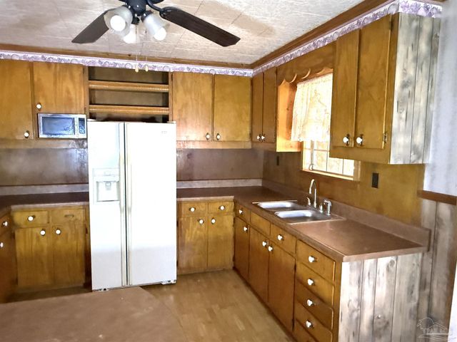 773 Mcbride Cir, Flomaton, AL 36441