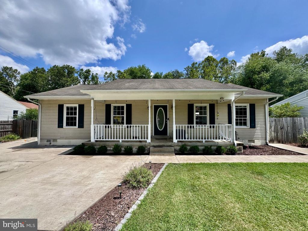 2038 DEWEY DR, Stafford, VA 22554