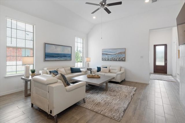4619 Magnolia Park Drive, Arlington, TX 76005