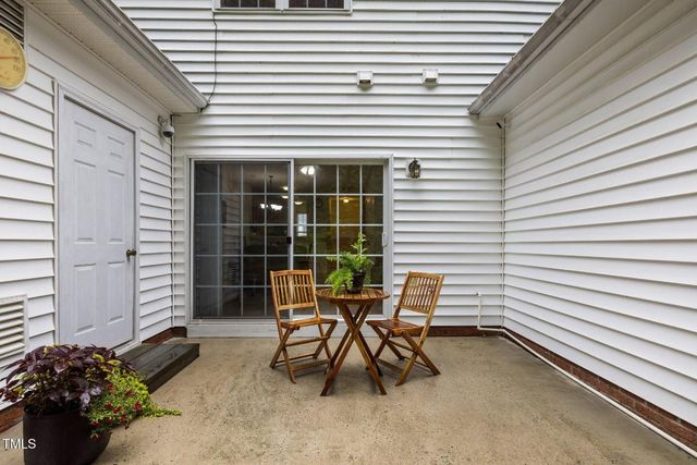 3021 White Cloud Circle, Apex, NC 27502