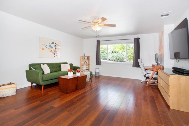 942 Cimarron, Escondido, CA 92029