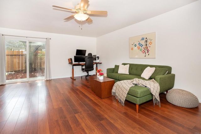 942 Cimarron, Escondido, CA 92029