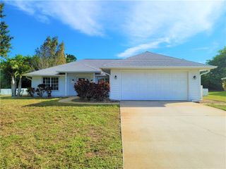 147 S 19th Circle SW, Vero Beach, FL 32962