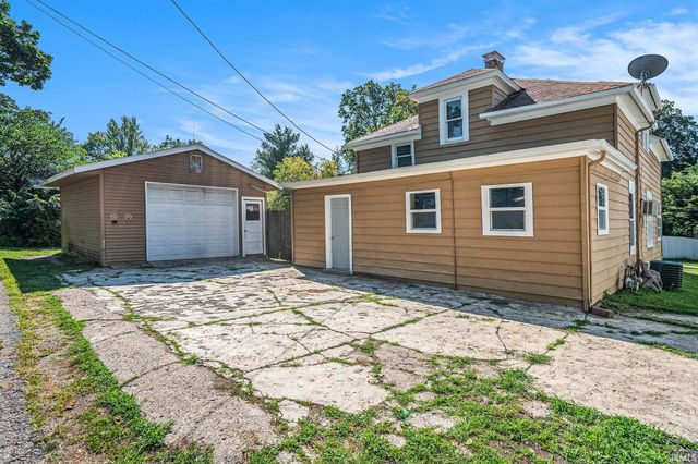 105 15Th Street, Winona Lake, IN 46590