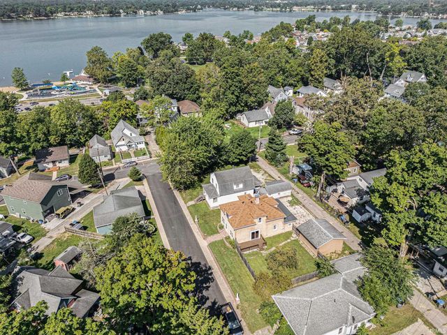 105 15Th Street, Winona Lake, IN 46590