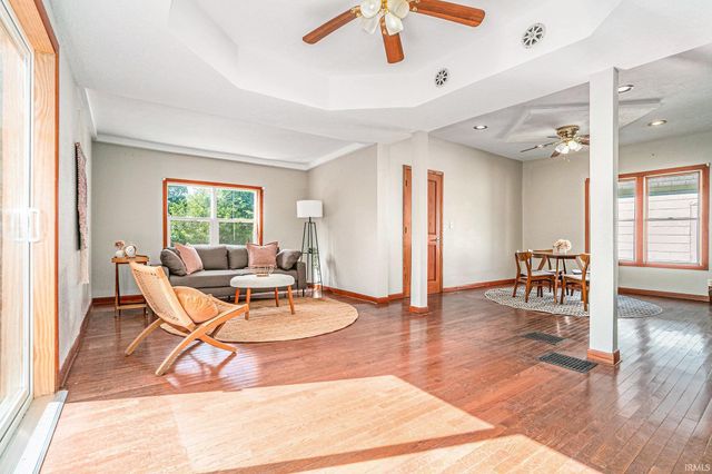 105 15Th Street, Winona Lake, IN 46590