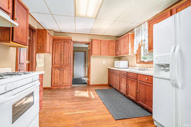 105 15Th Street, Winona Lake, IN 46590