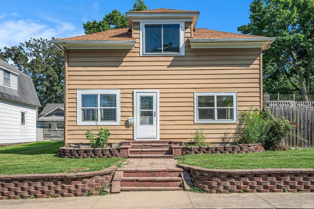 105 15Th Street, Winona Lake, IN 46590