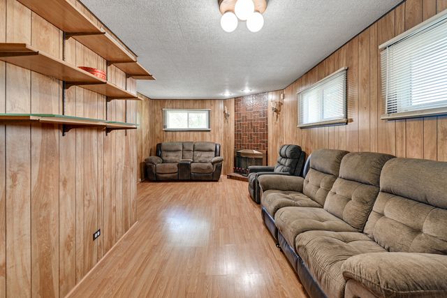 15622 Prince Drive, South Holland, IL 60473