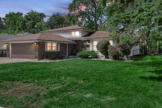 15622 Prince Drive, South Holland, IL 60473