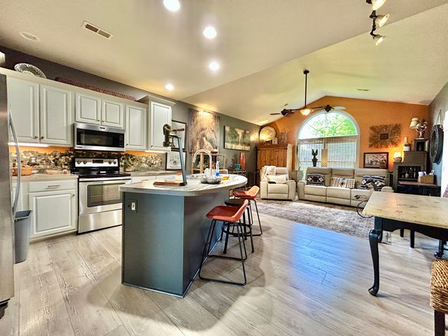 65 W Saddlebrook Drive, Somerset, KY 42503