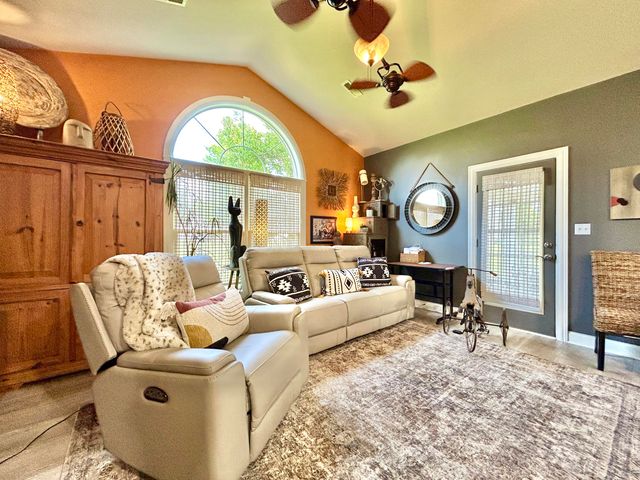 65 W Saddlebrook Drive, Somerset, KY 42503