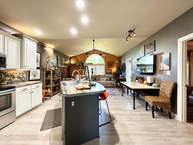 65 W Saddlebrook Drive, Somerset, KY 42503