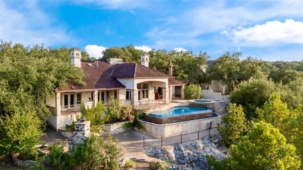 220 Southriver ST, Wimberley, TX 78676