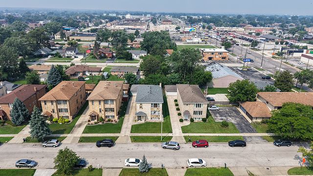 7912 Nordica Avenue, Burbank, IL 60459