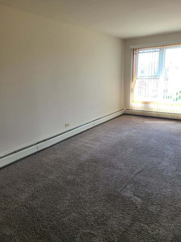 7912 Nordica Avenue, Burbank, IL 60459