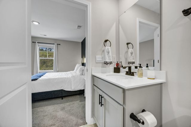1031 Mckittrick Drive, Lugoff, SC 29078