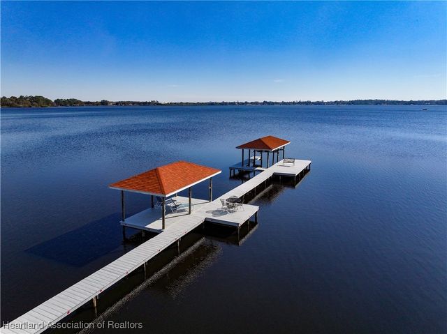 2019 Manatee Drive, Sebring, FL 33870