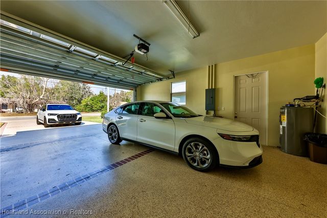 2019 Manatee Drive, Sebring, FL 33870