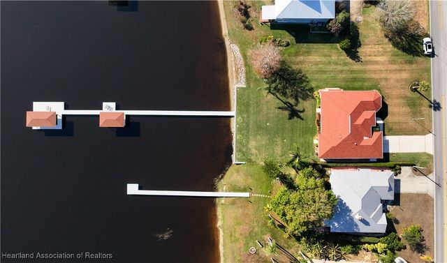 2019 Manatee Drive, Sebring, FL 33870