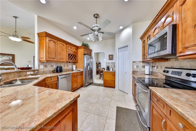 2019 Manatee Drive, Sebring, FL 33870