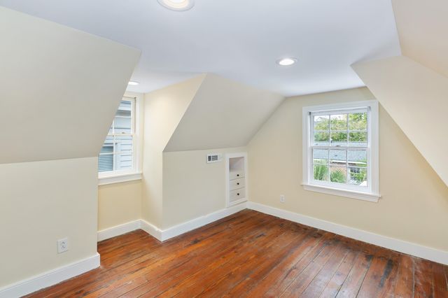 13 Elizabeth B, Charleston, SC 29403
