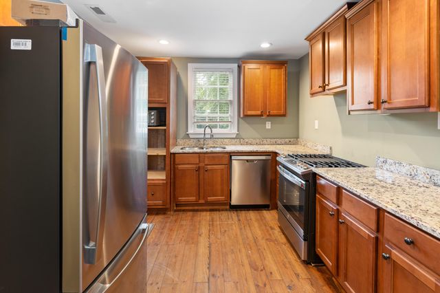 13 Elizabeth B, Charleston, SC 29403