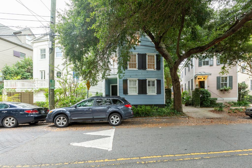 13 Elizabeth B, Charleston, SC 29403