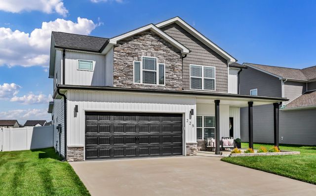 225 Kildeer Dr, Clarksville, TN 37040