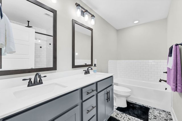225 Kildeer Dr, Clarksville, TN 37040