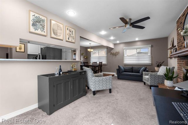 3843 Anvil Drive, Troy, MI 48083