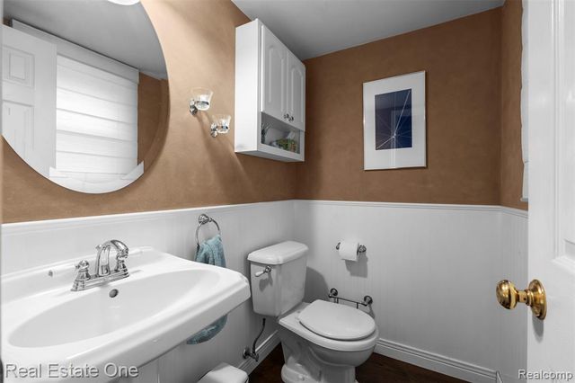 3843 Anvil Drive, Troy, MI 48083