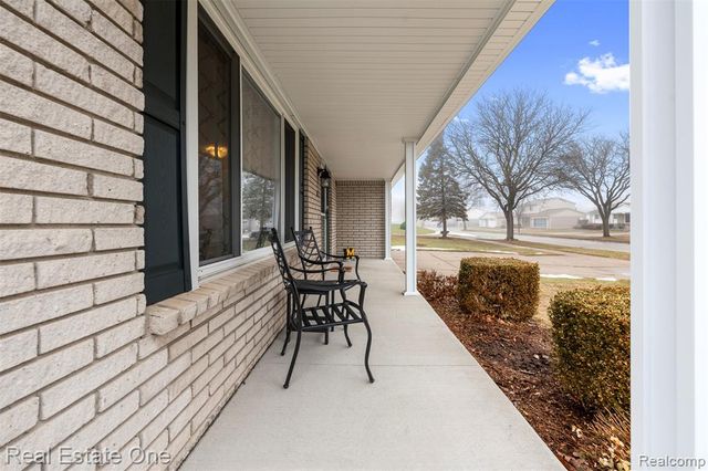 3843 Anvil Drive, Troy, MI 48083