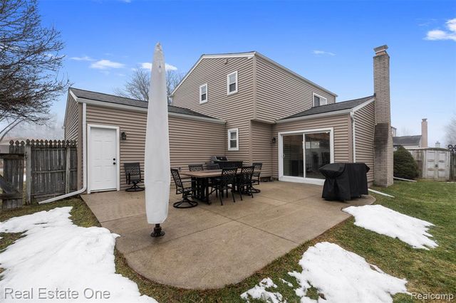 3843 Anvil Drive, Troy, MI 48083